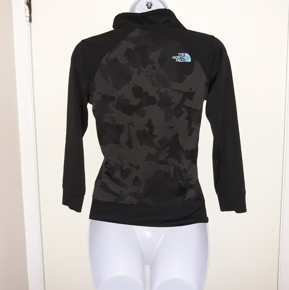 North face boys sweather jacket - Picture 4 of 7